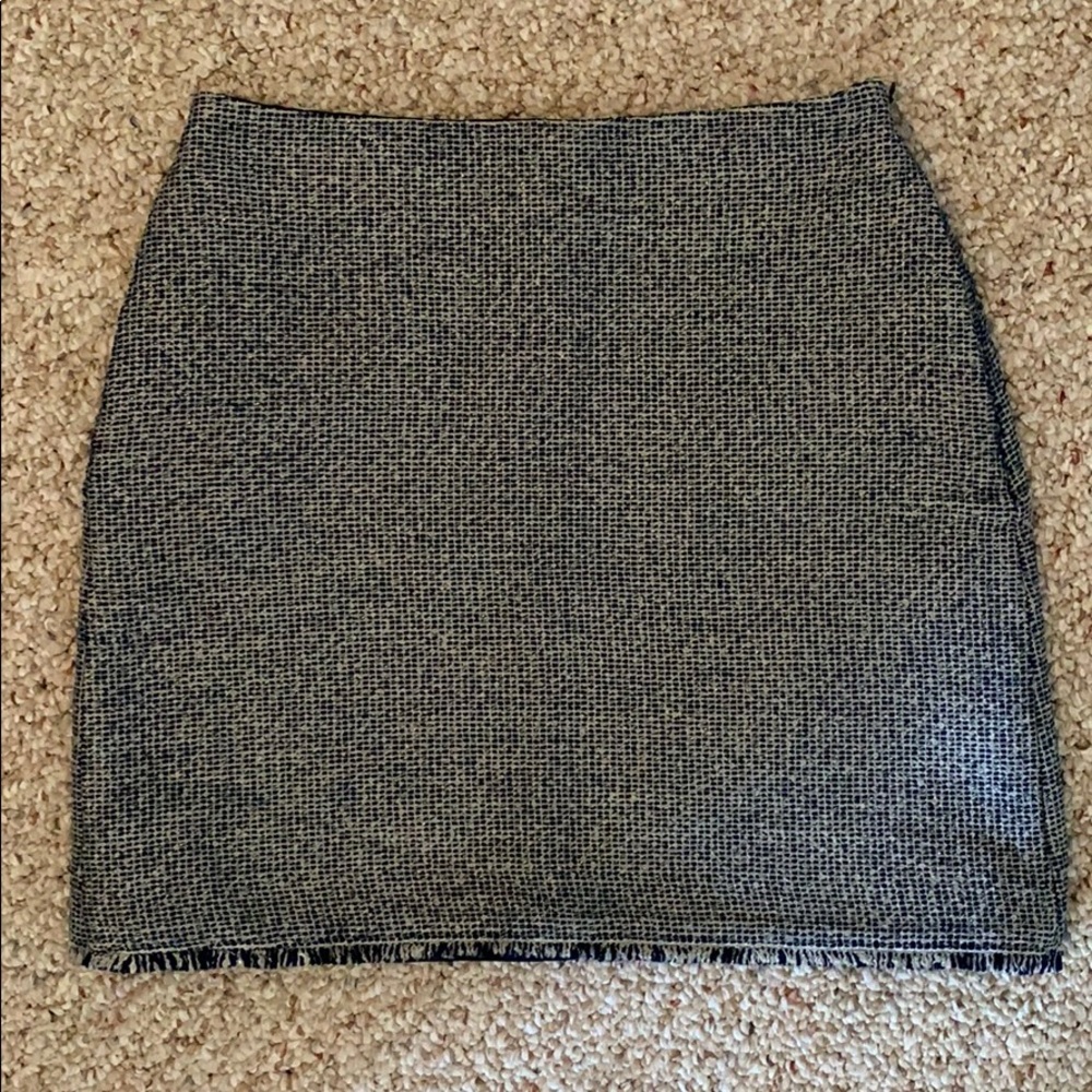 Banana Republic- Textured Skirt